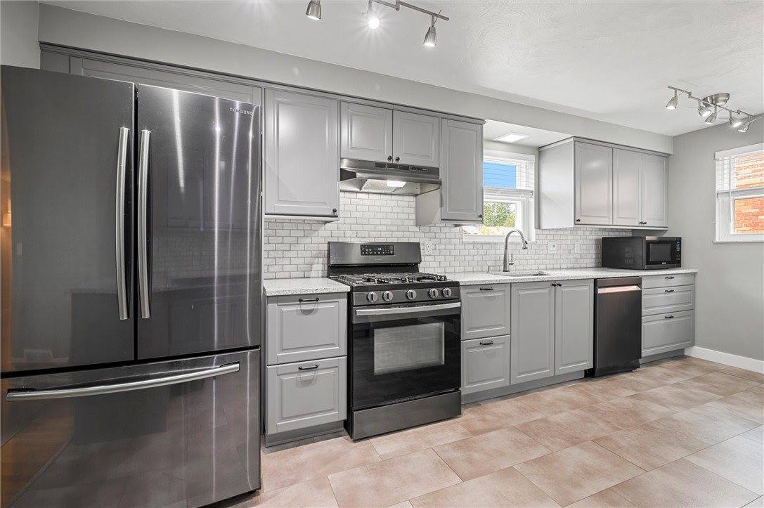 954 Gladys Avenue, Beechview, PA 15216