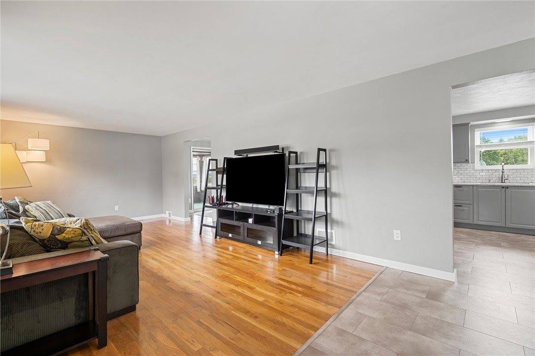 954 Gladys Avenue, Beechview, PA 15216