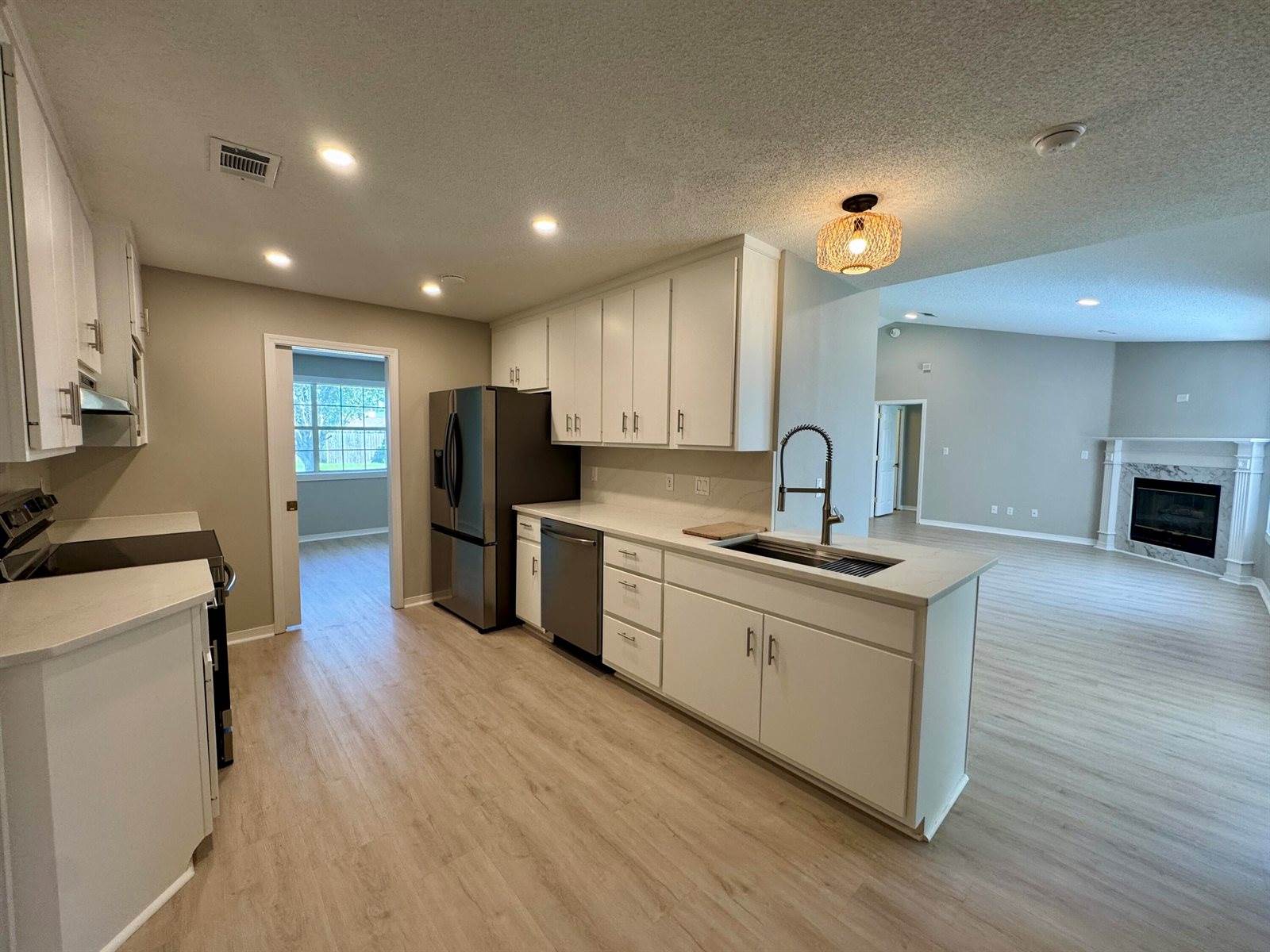 529 Long Lake Drive, Pensacola, FL 32506