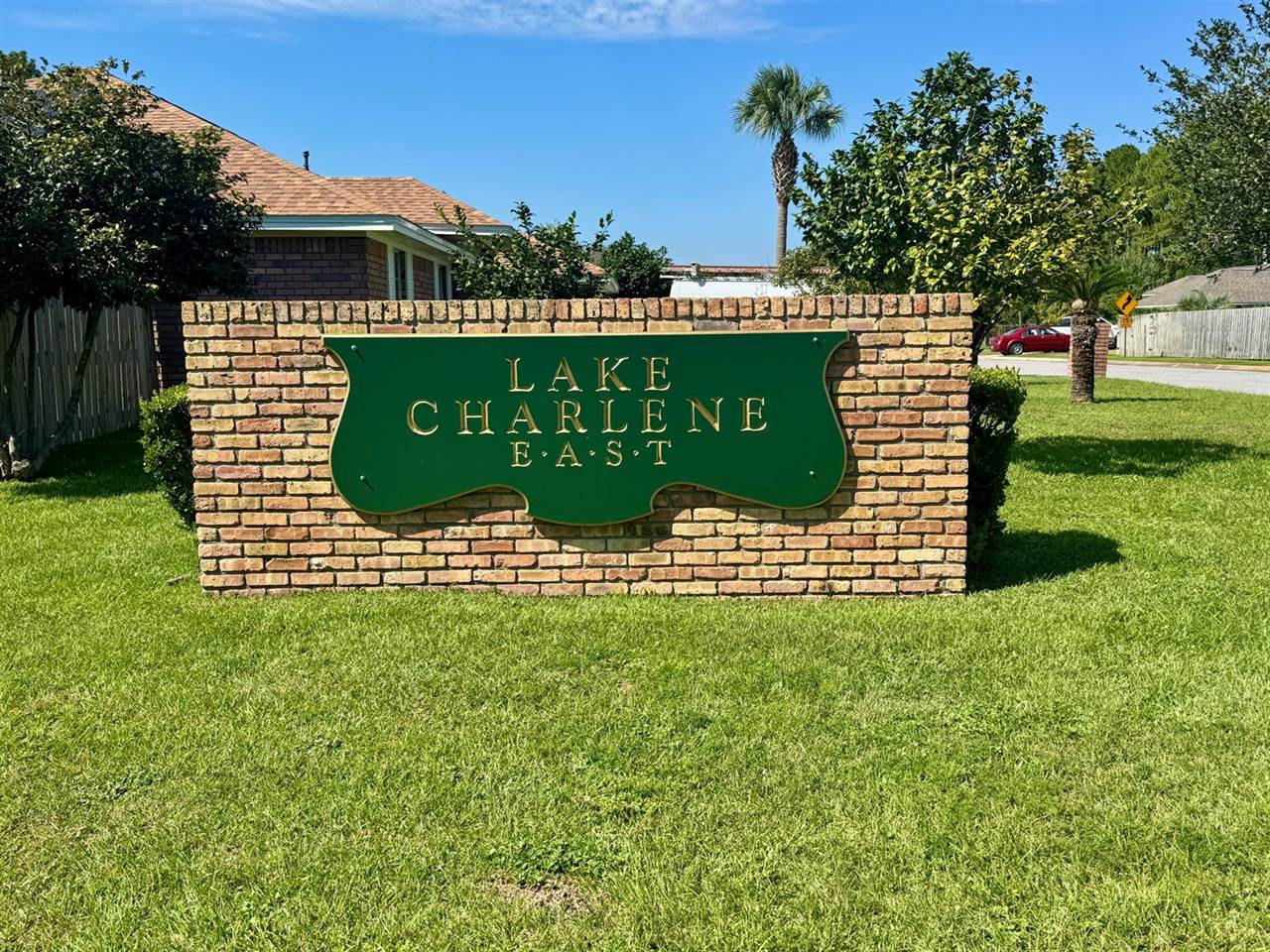 529 Long Lake Drive, Pensacola, FL 32506