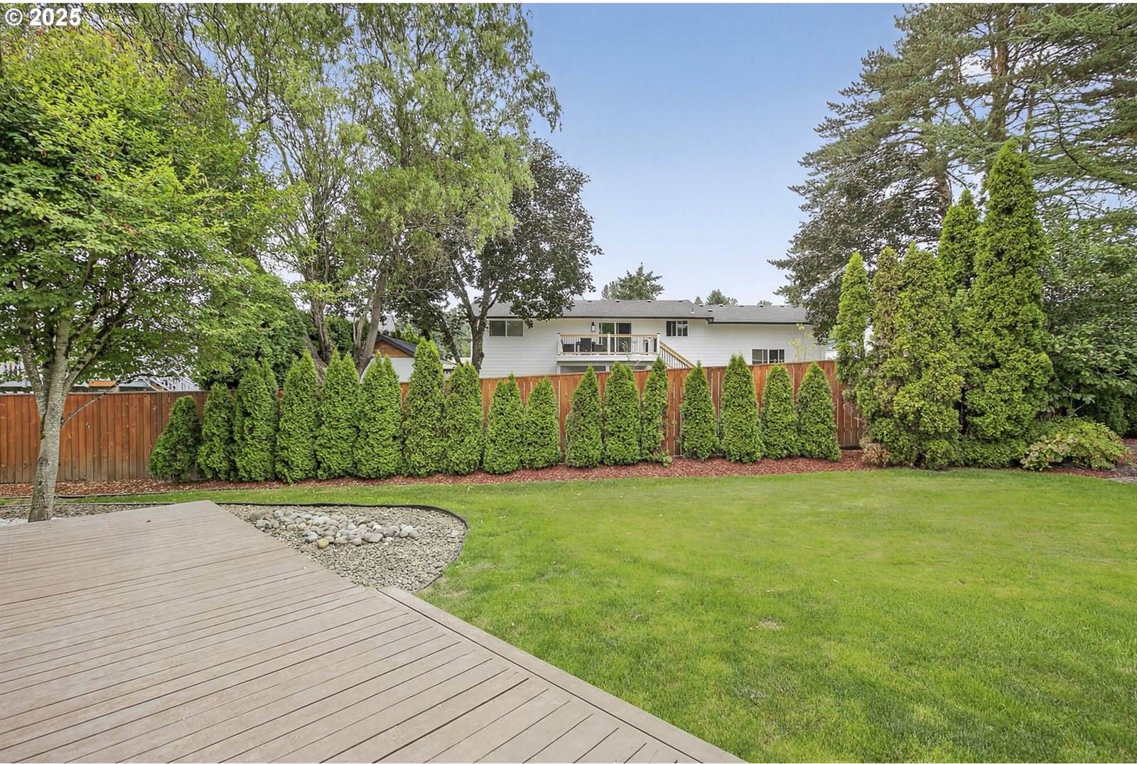 618 SE Greenway Dr, Gresham, OR 97080