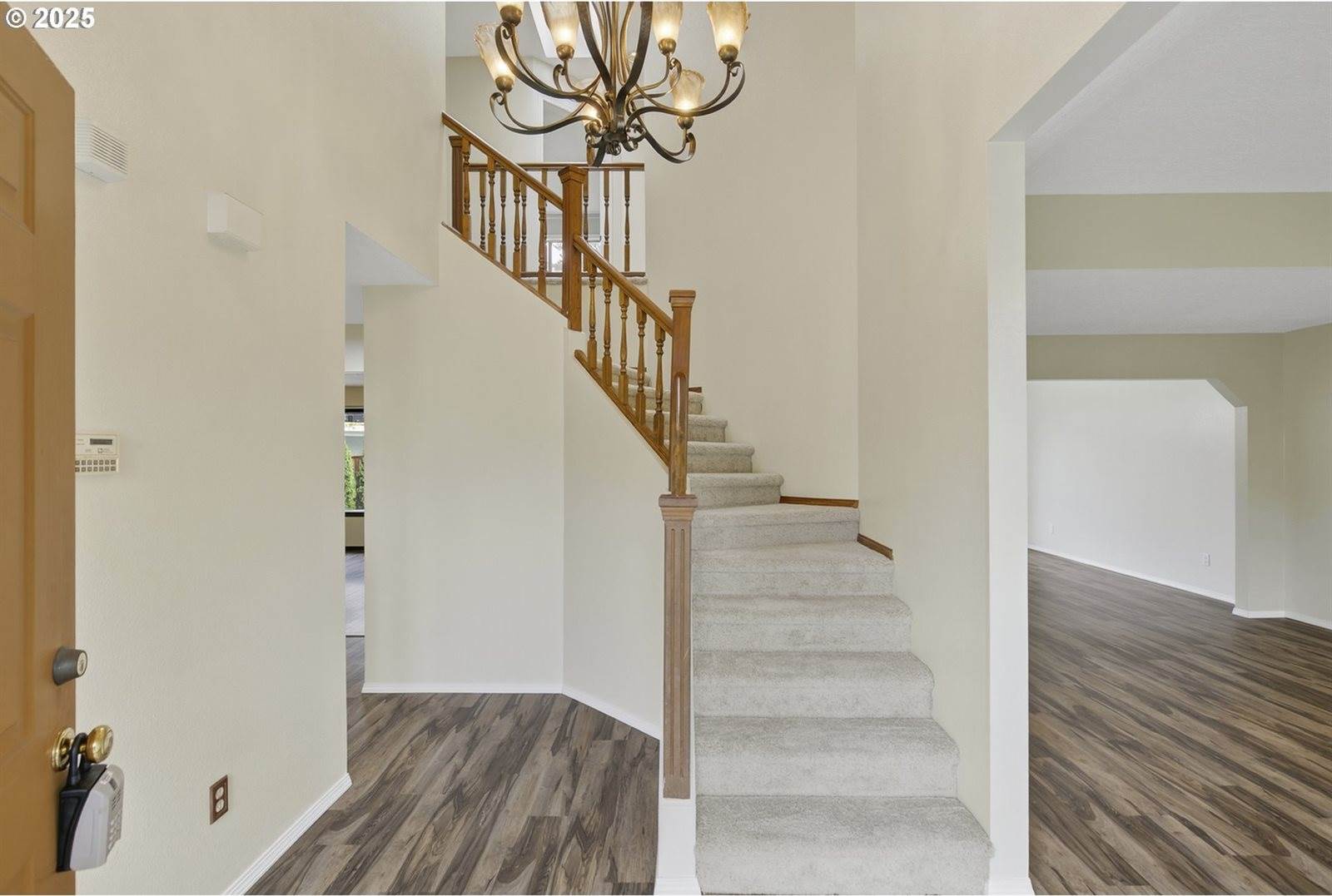 618 SE Greenway Dr, Gresham, OR 97080