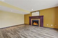 618 SE Greenway Dr, Gresham, OR 97080