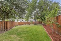 618 SE Greenway Dr, Gresham, OR 97080