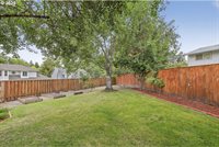 618 SE Greenway Dr, Gresham, OR 97080