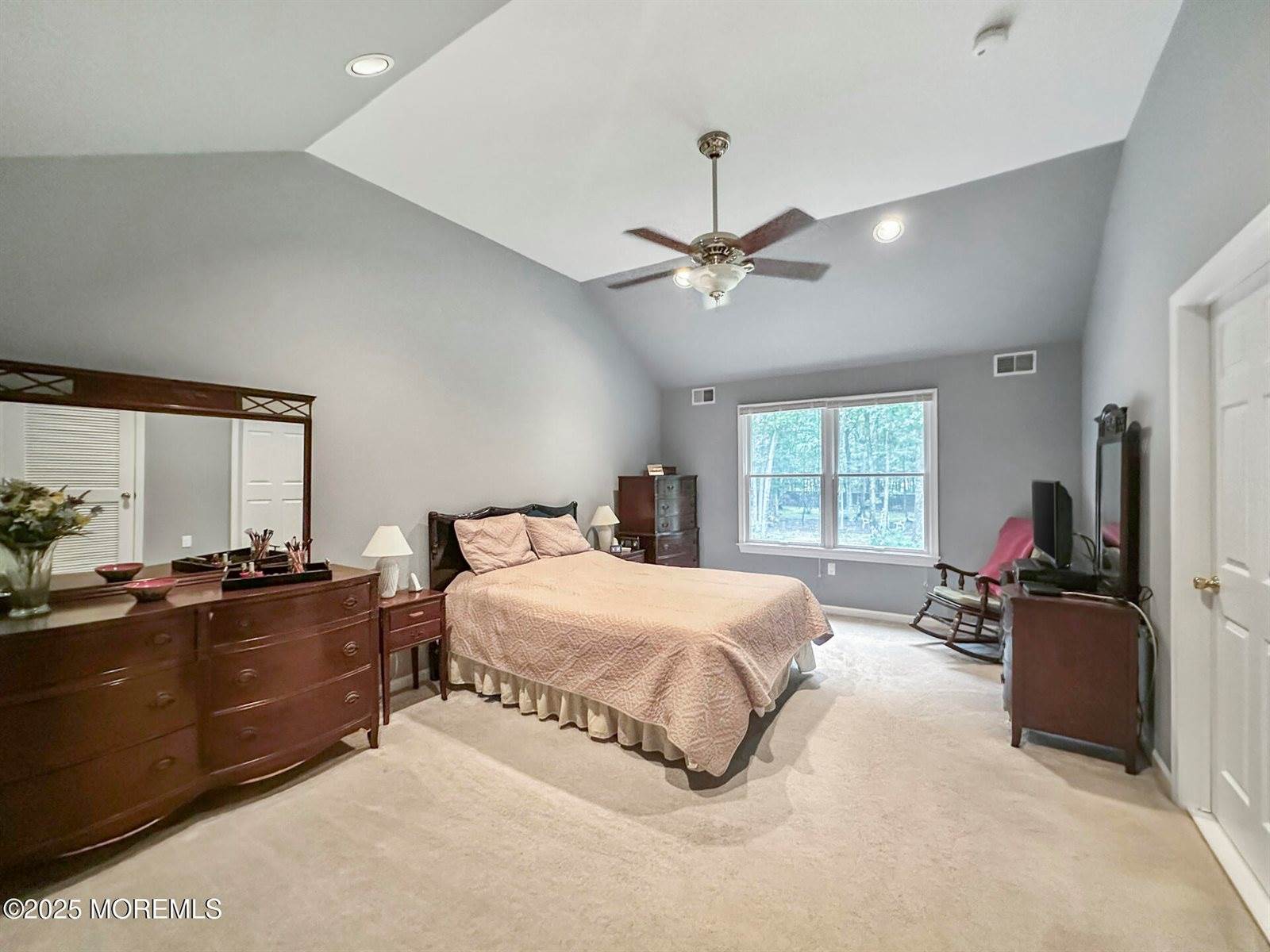 313 Wellington Court, Jackson, NJ 08527