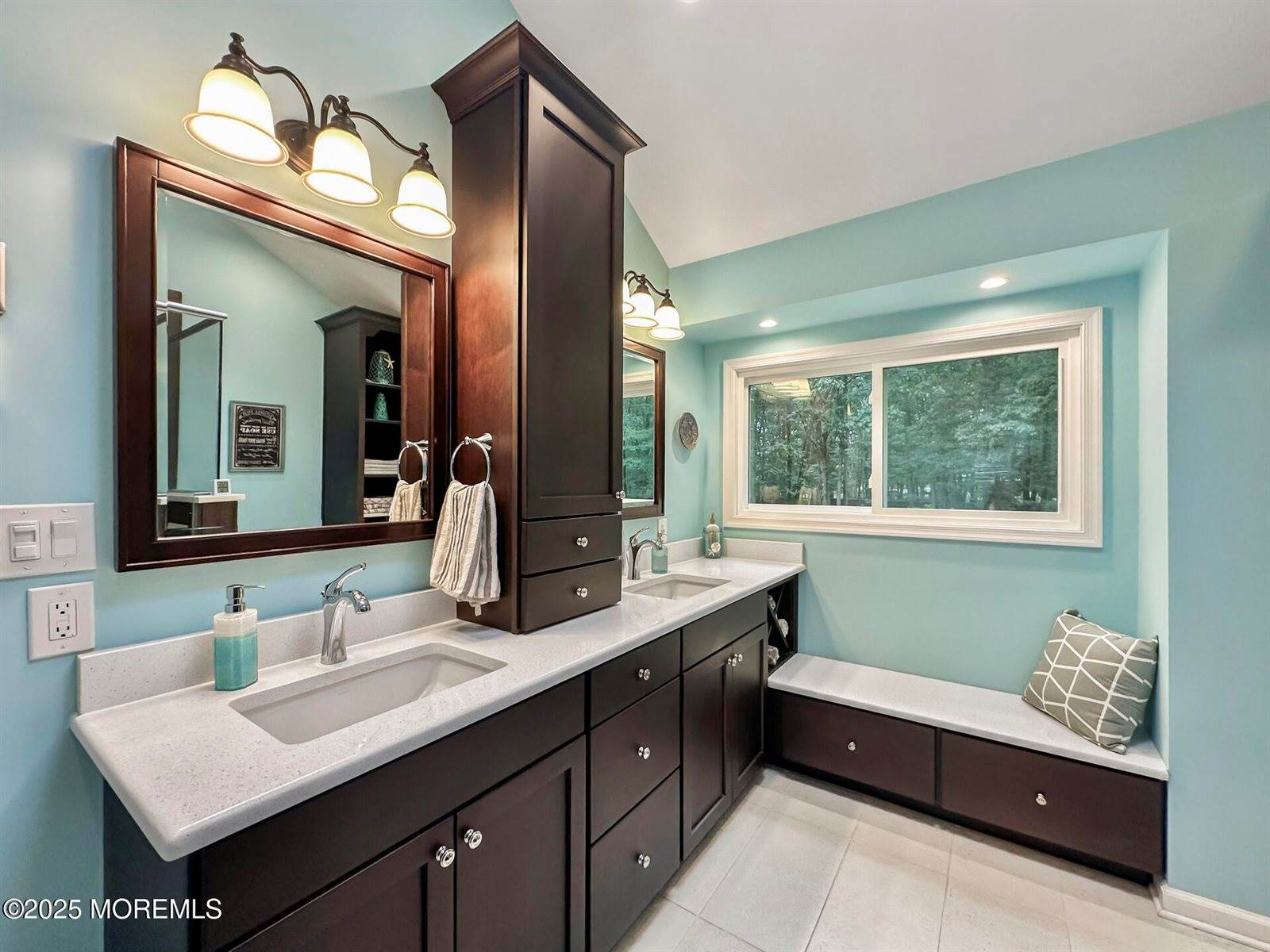 313 Wellington Court, Jackson, NJ 08527