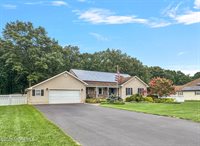 313 Wellington Court, Jackson, NJ 08527