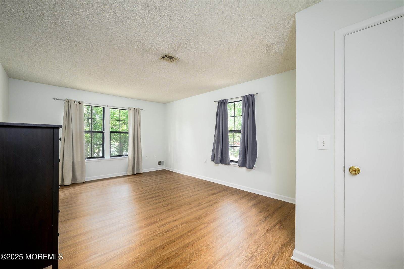 101 Goldthread Court, Jackson, NJ 08527