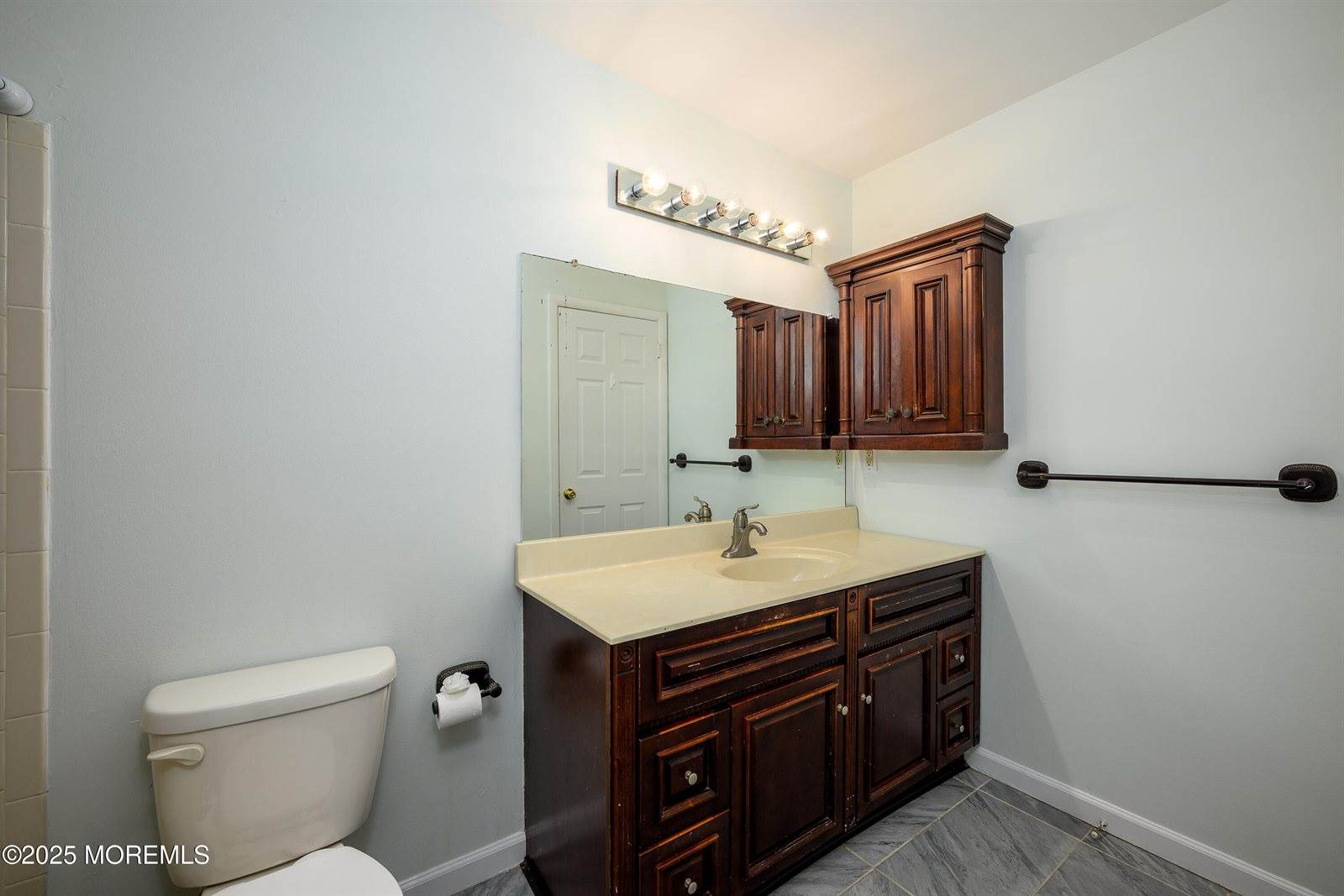 101 Goldthread Court, Jackson, NJ 08527