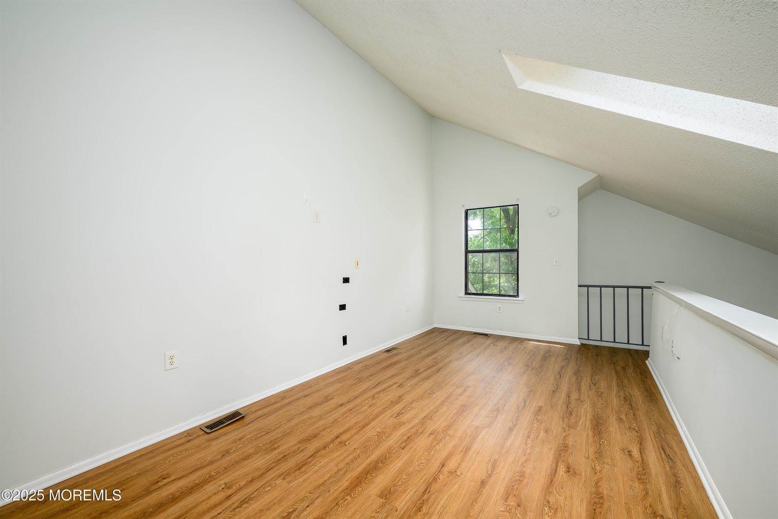 101 Goldthread Court, Jackson, NJ 08527