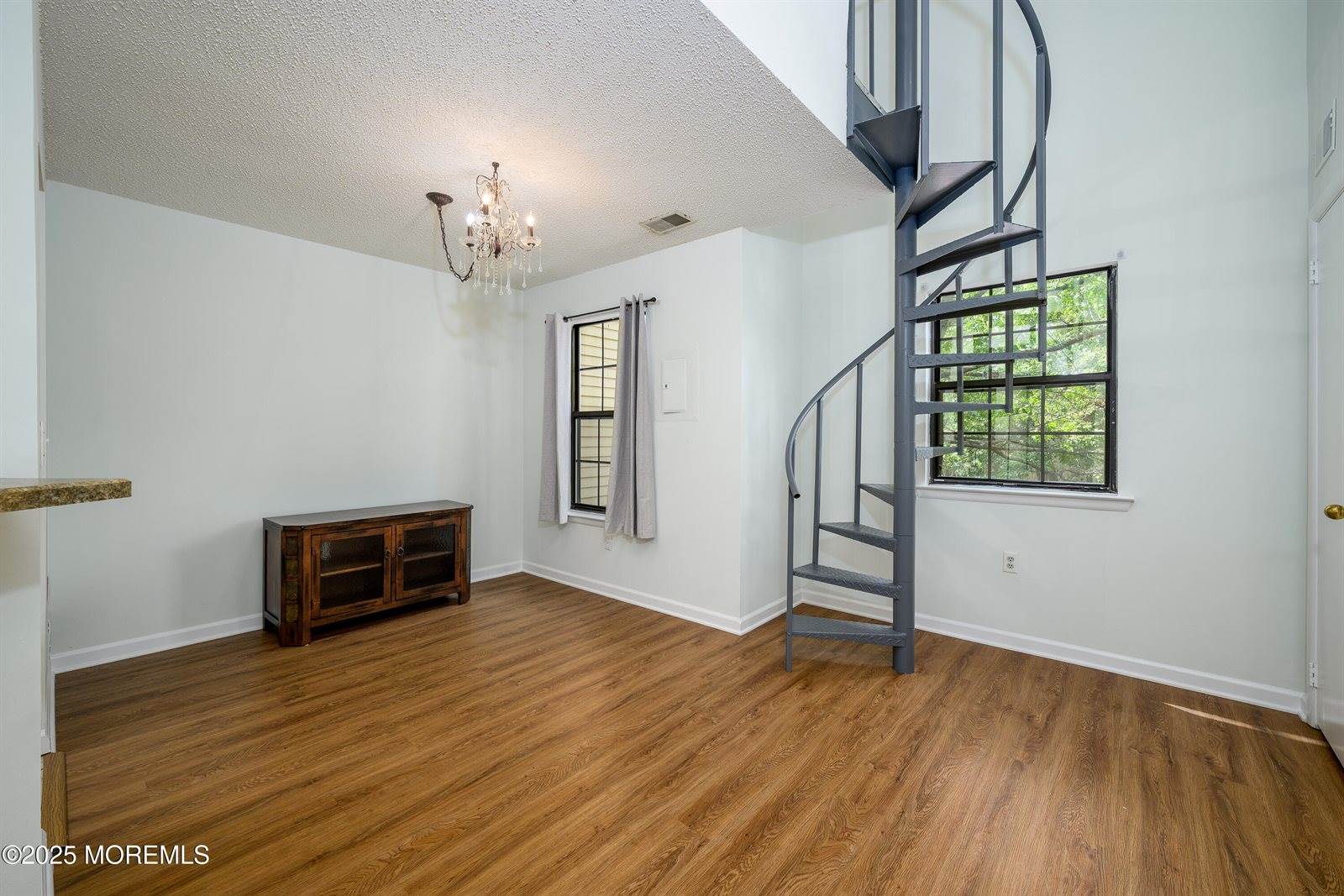 101 Goldthread Court, Jackson, NJ 08527