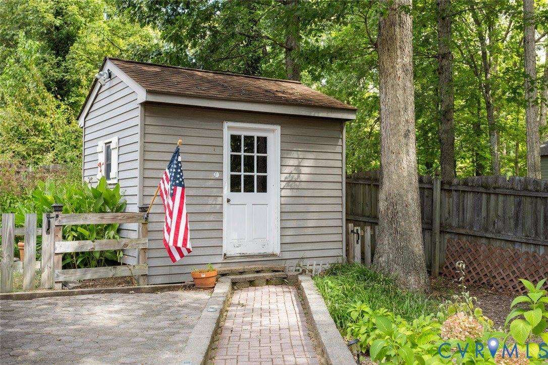 1607 Headwaters Road, Chesterfield County, VA 23113