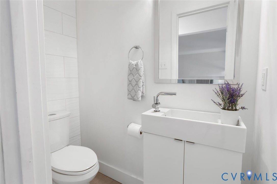 1607 Headwaters Road, Chesterfield County, VA 23113