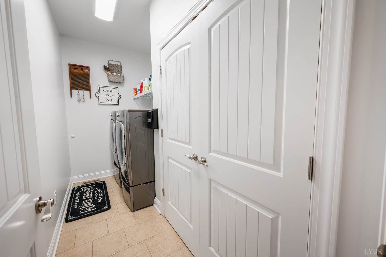 121 Seven Oaks Drive, Lynchburg, VA 24502