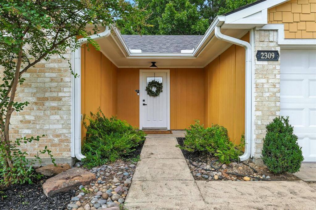 2309 Stillmeadow Drive, Arlington, TX 76014