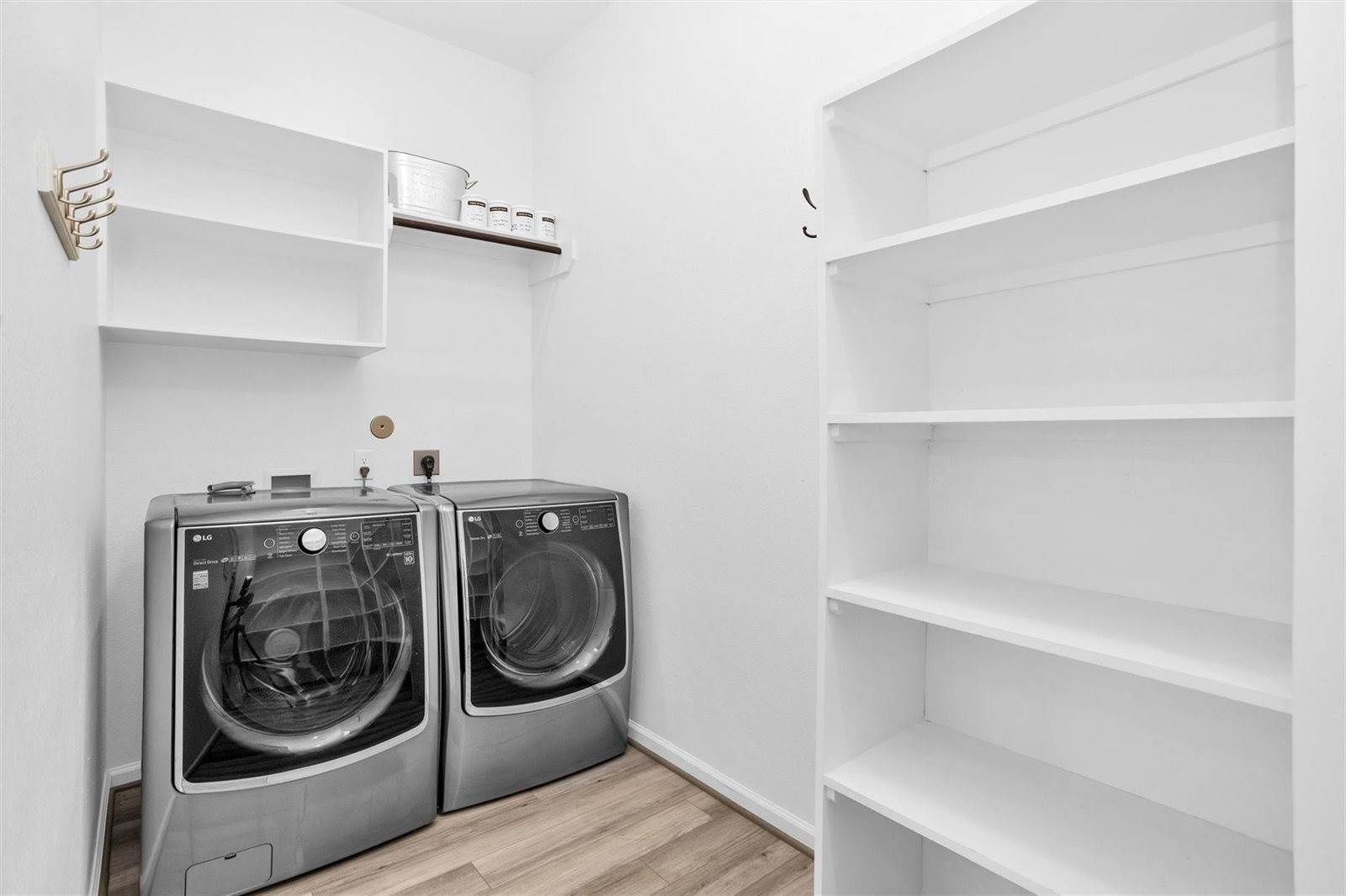 18402 Circle Bar Ranch Court, Cypress, TX 77433