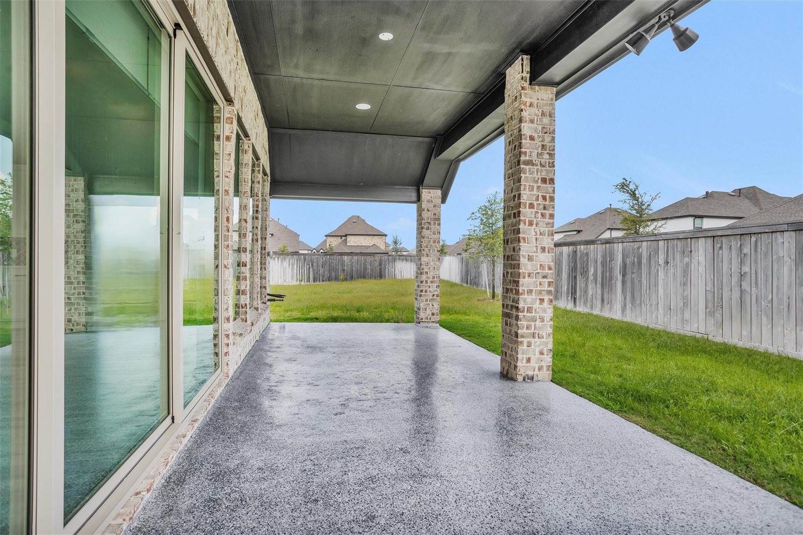 18402 Circle Bar Ranch Court, Cypress, TX 77433