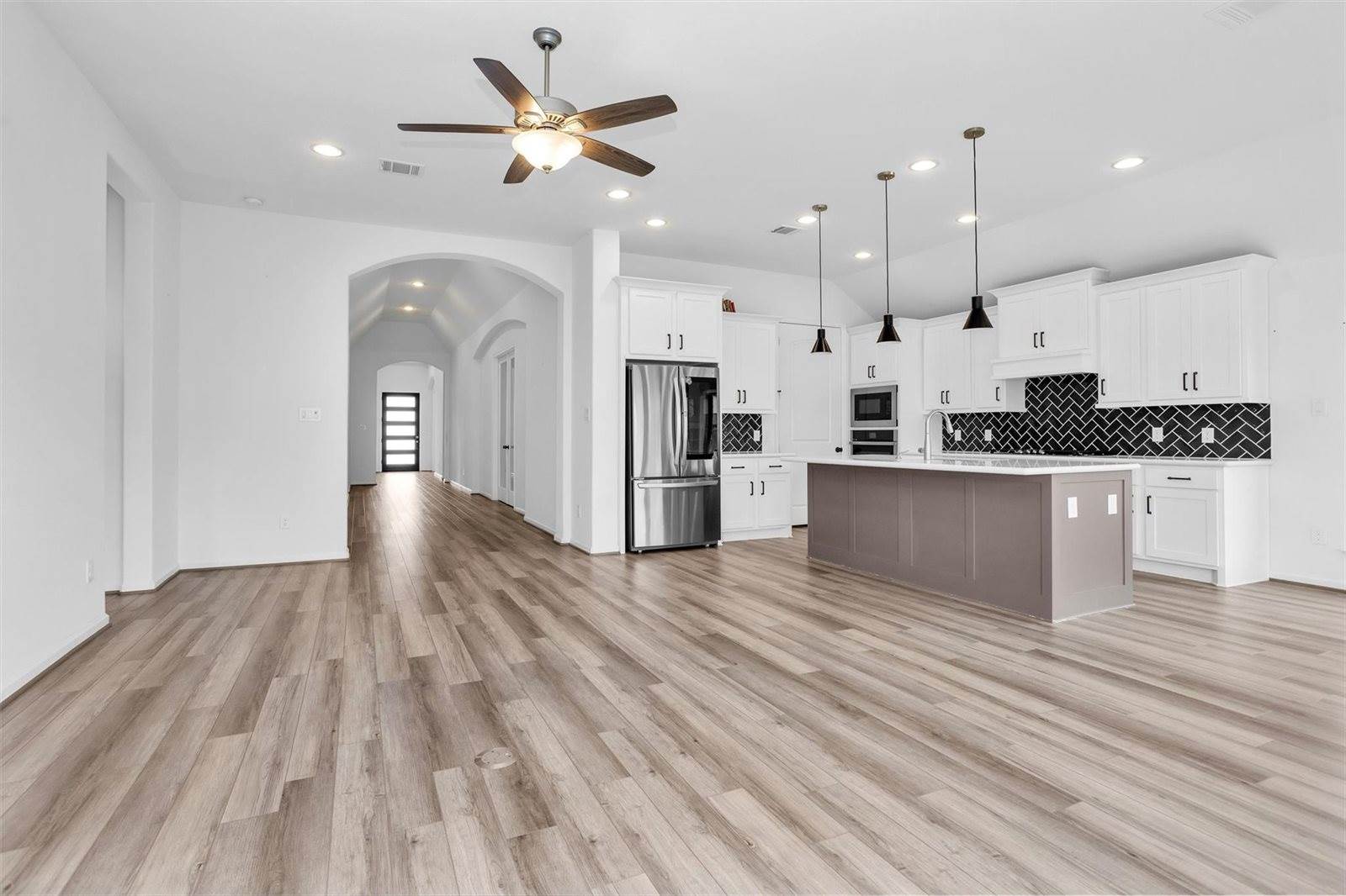 18402 Circle Bar Ranch Court, Cypress, TX 77433