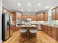 3424 Delamere Drive, Matthews, NC 28104