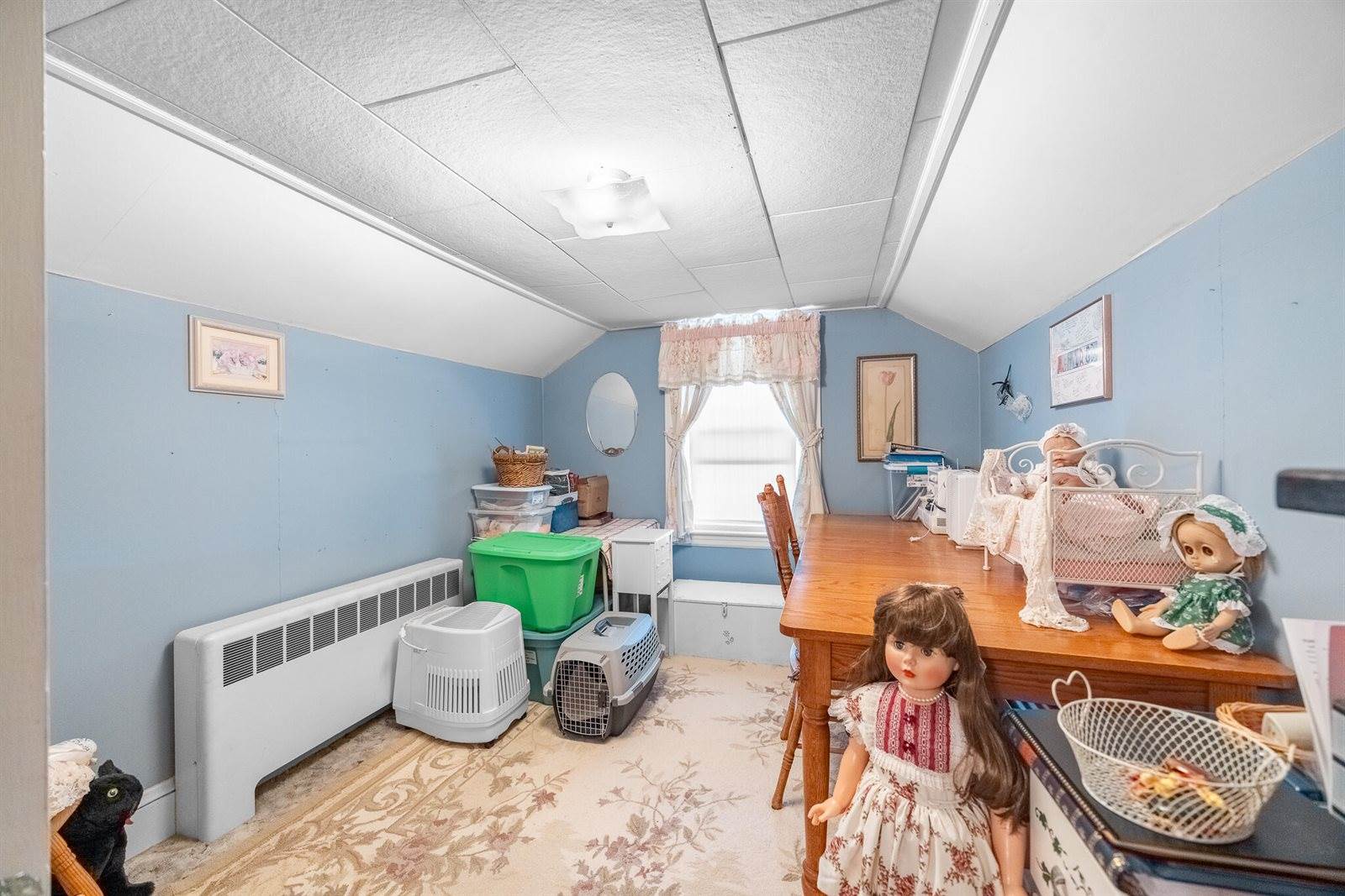 8 Townsend Road, Augusta, ME 04330