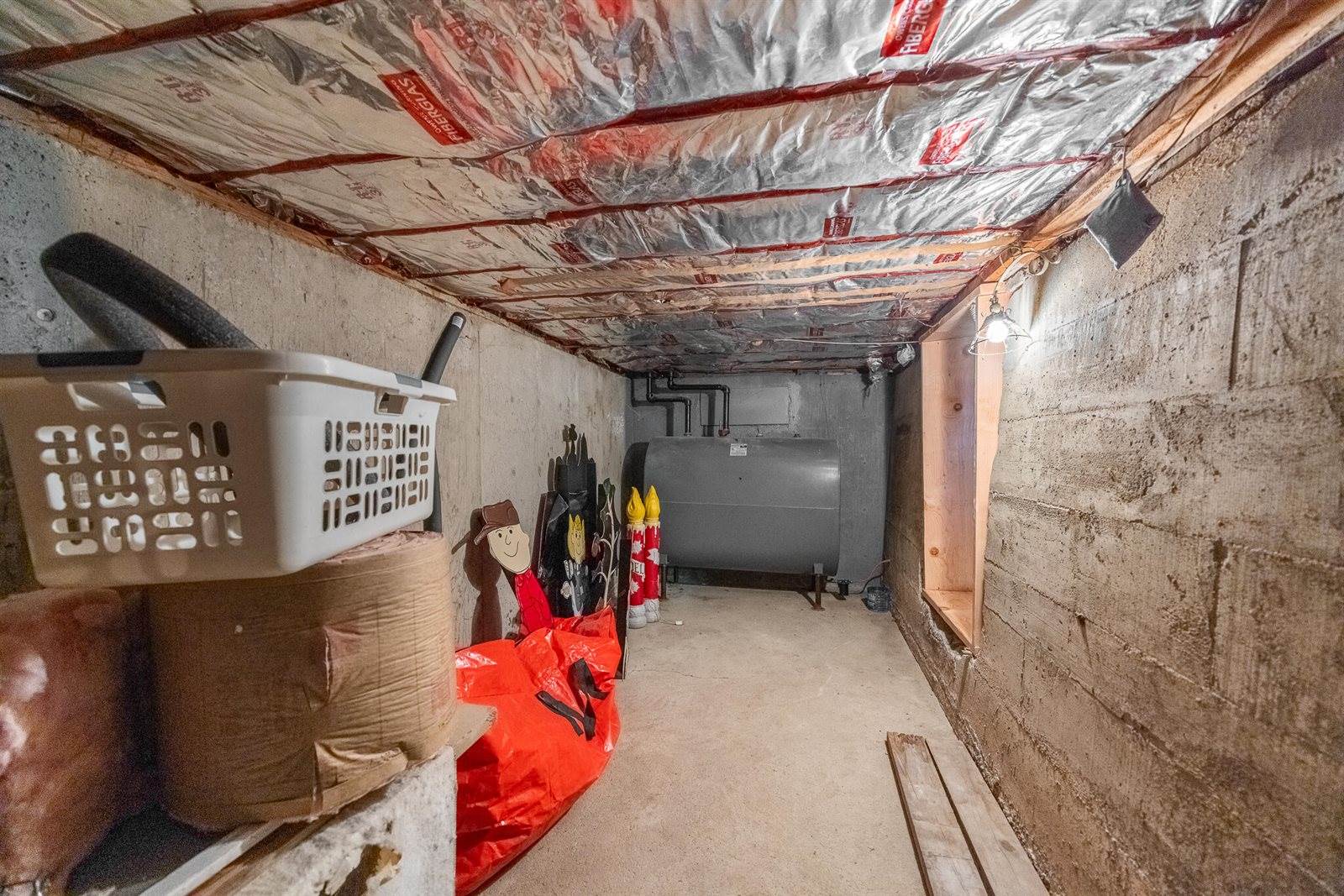 8 Townsend Road, Augusta, ME 04330