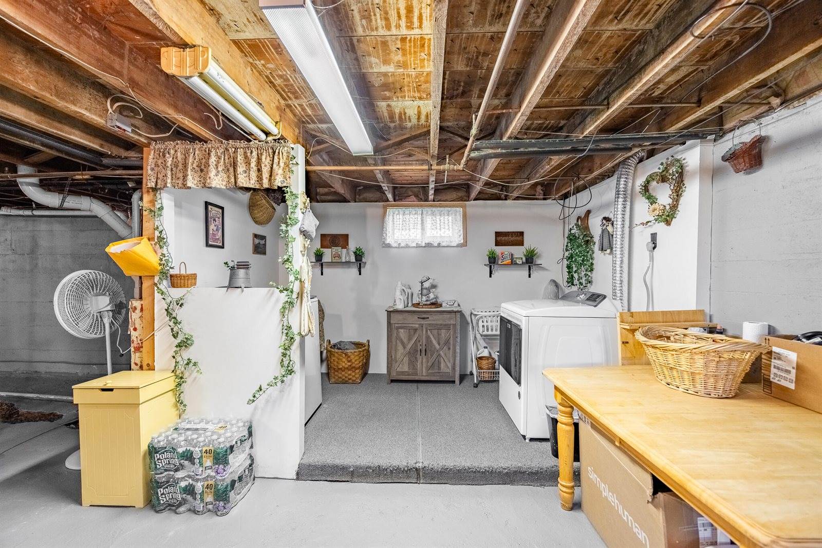 8 Townsend Road, Augusta, ME 04330