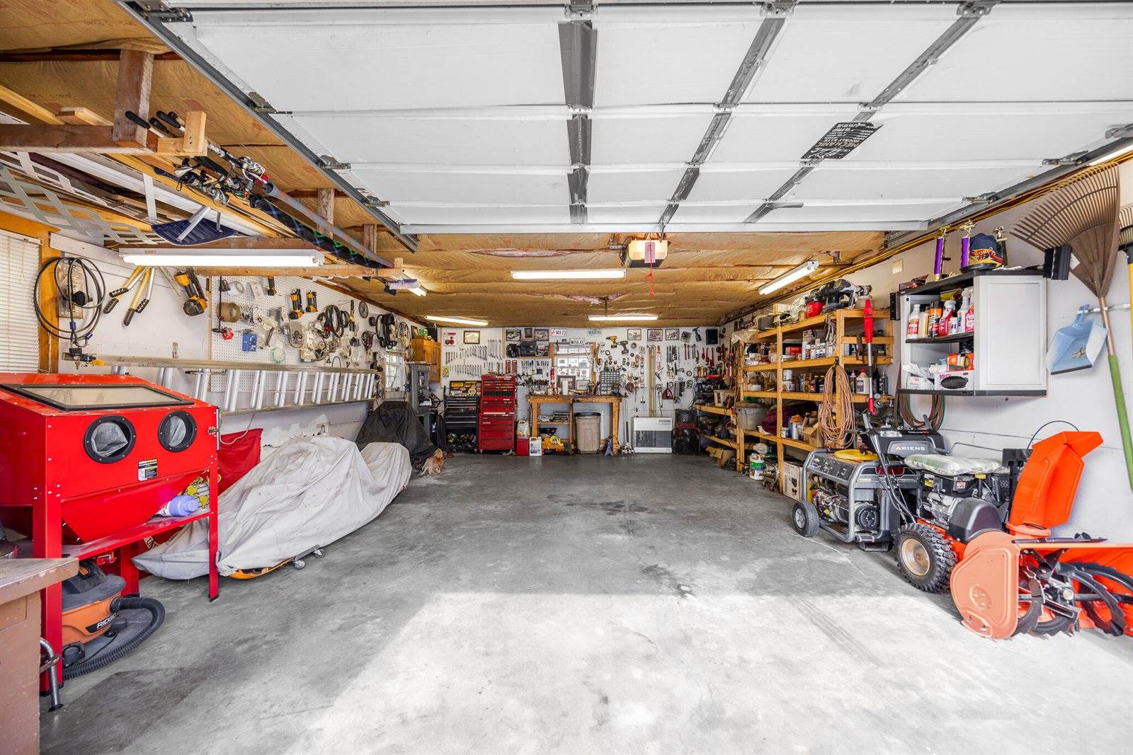 8 Townsend Road, Augusta, ME 04330