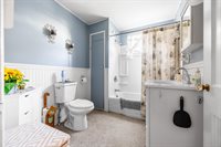 8 Townsend Road, Augusta, ME 04330