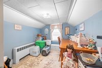 8 Townsend Road, Augusta, ME 04330