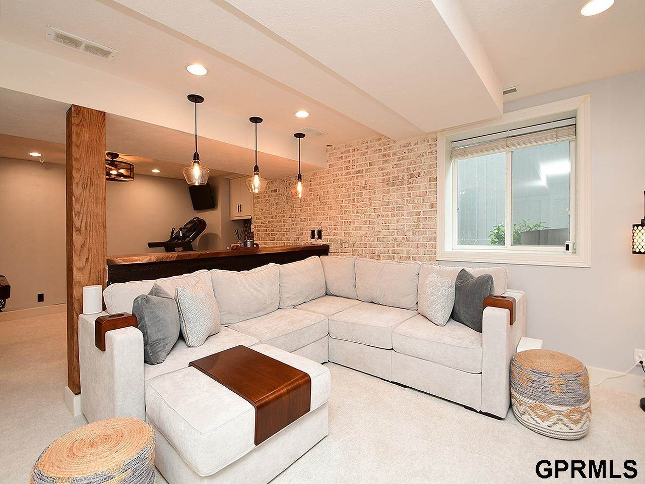 4315 South 176 Street, Omaha, NE 68135