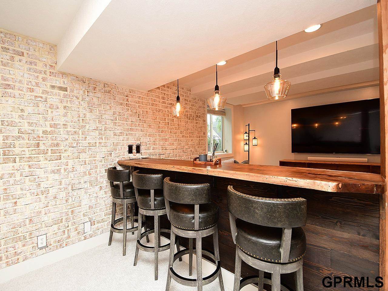 4315 South 176 Street, Omaha, NE 68135