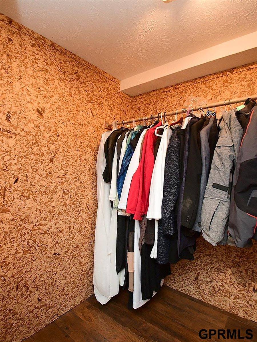 4315 South 176 Street, Omaha, NE 68135