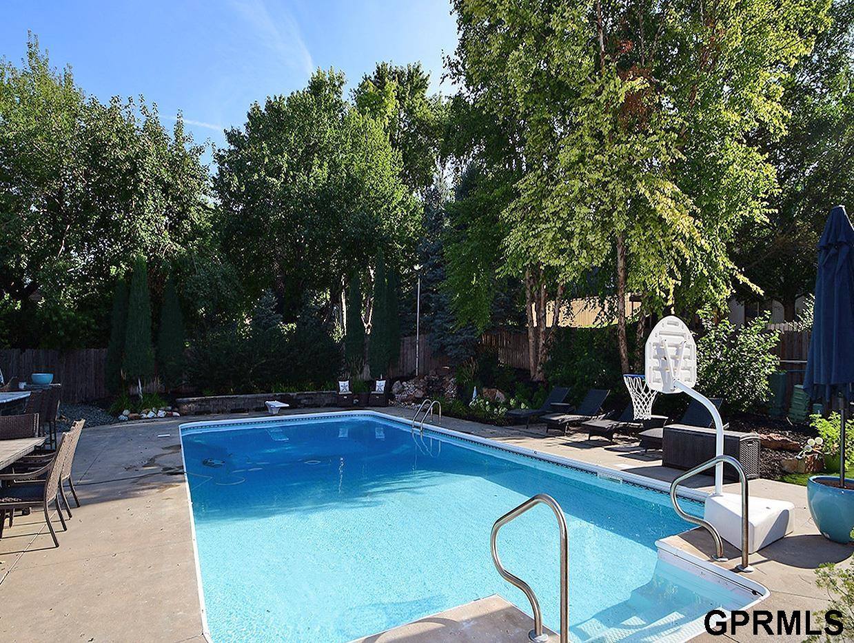 4315 South 176 Street, Omaha, NE 68135