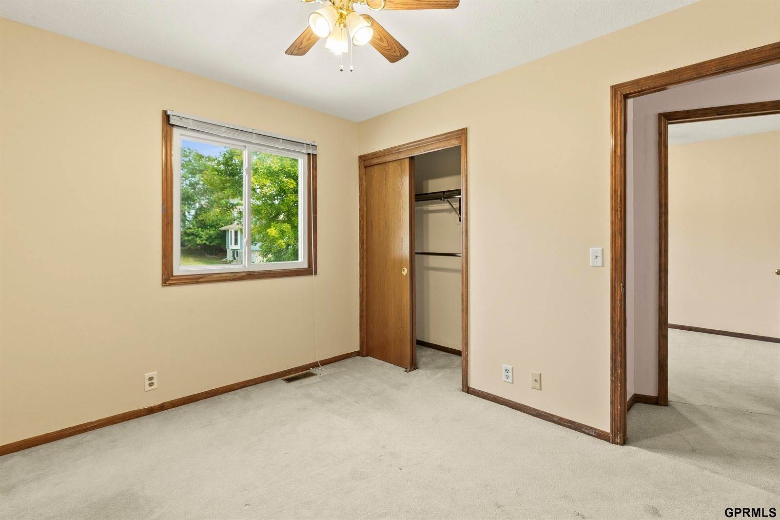 10106 South 13Th Street, Bellevue, NE 68123