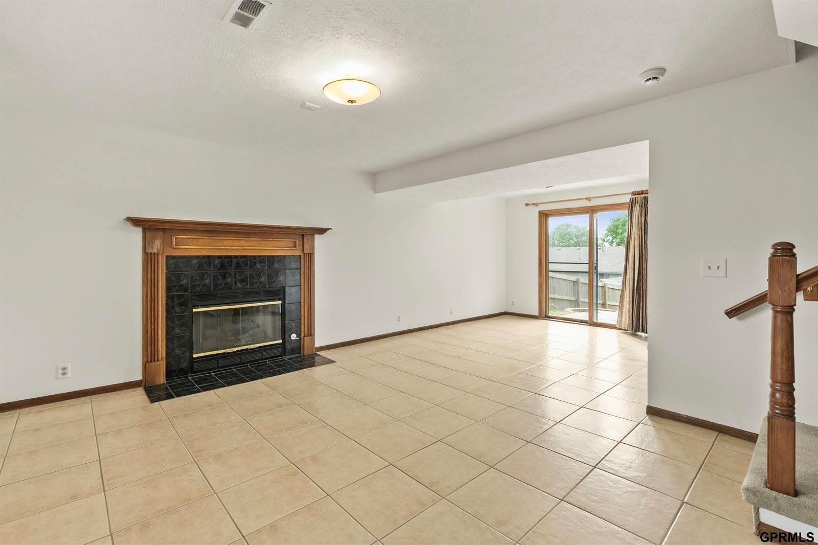 10106 South 13Th Street, Bellevue, NE 68123