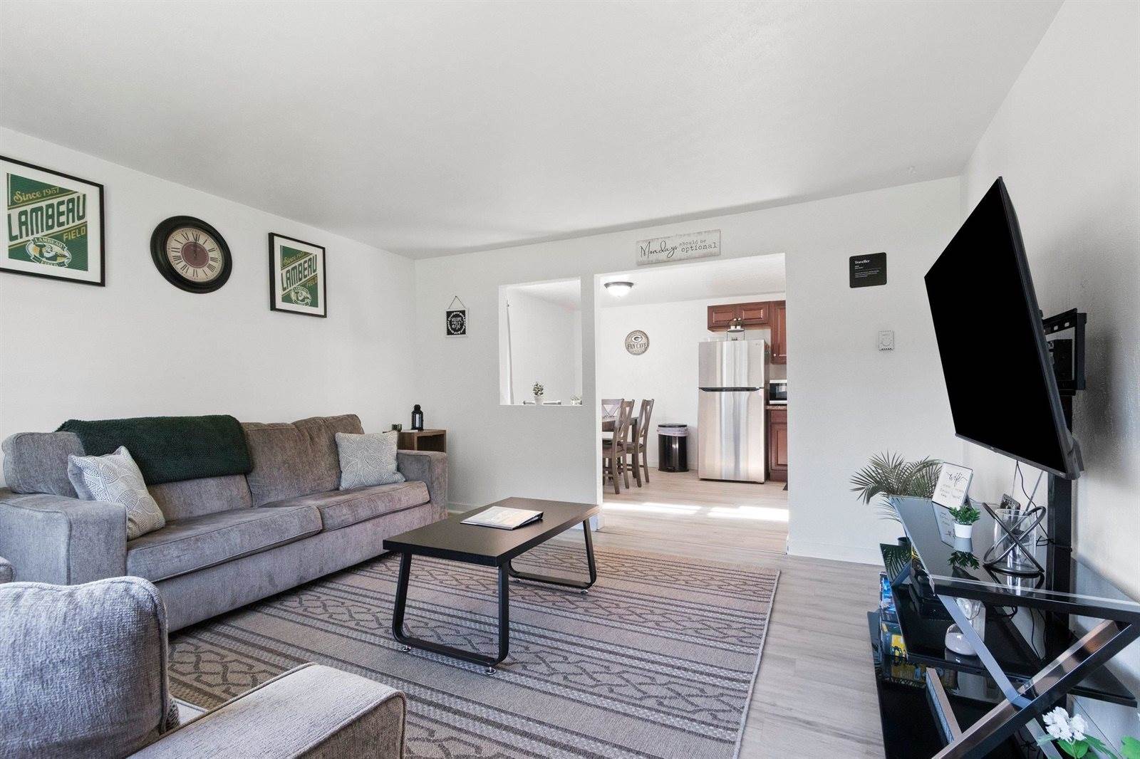 2130 Elmview Drive, Ashwaubenon, WI 54304