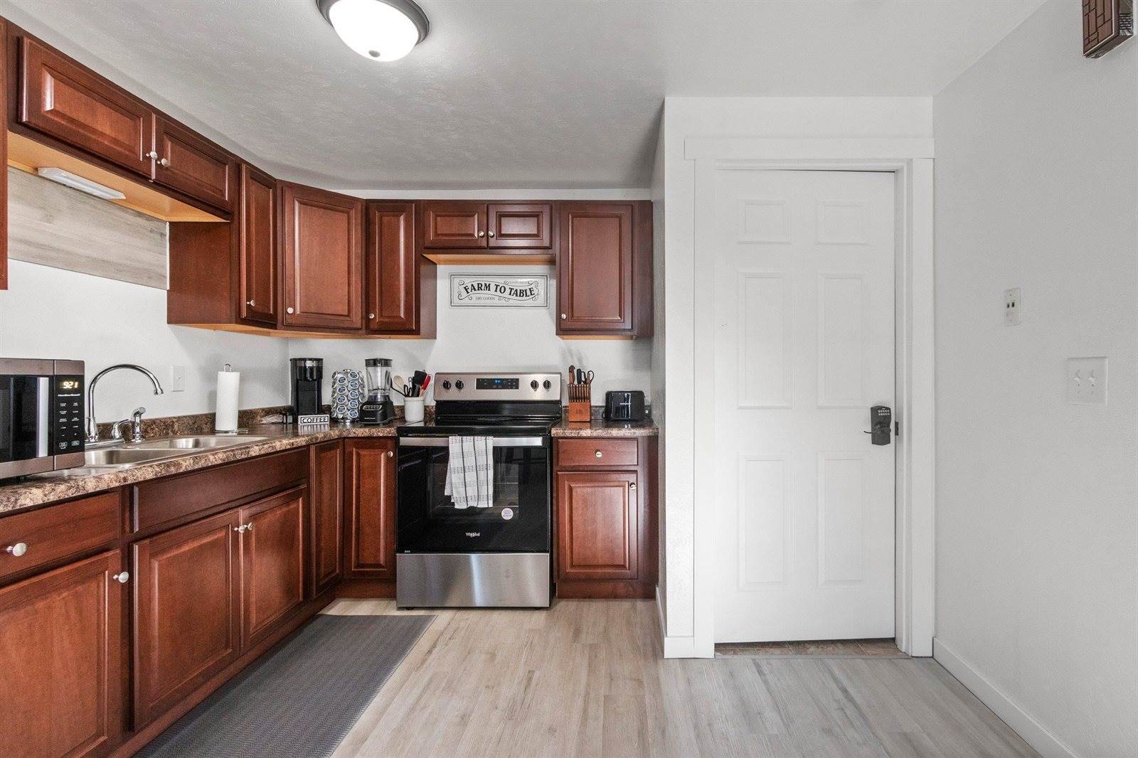 2130 Elmview Drive, Ashwaubenon, WI 54304