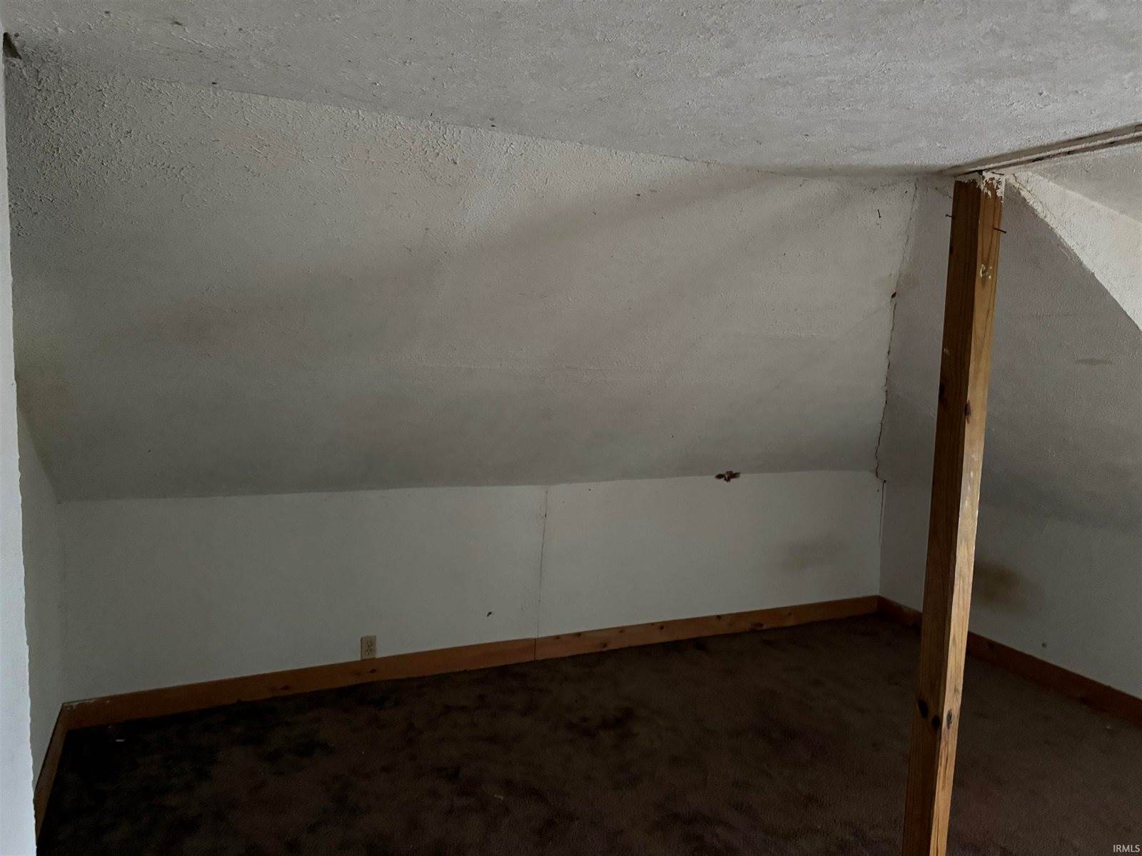 432 N Main Street, Fairmount, IN 46928