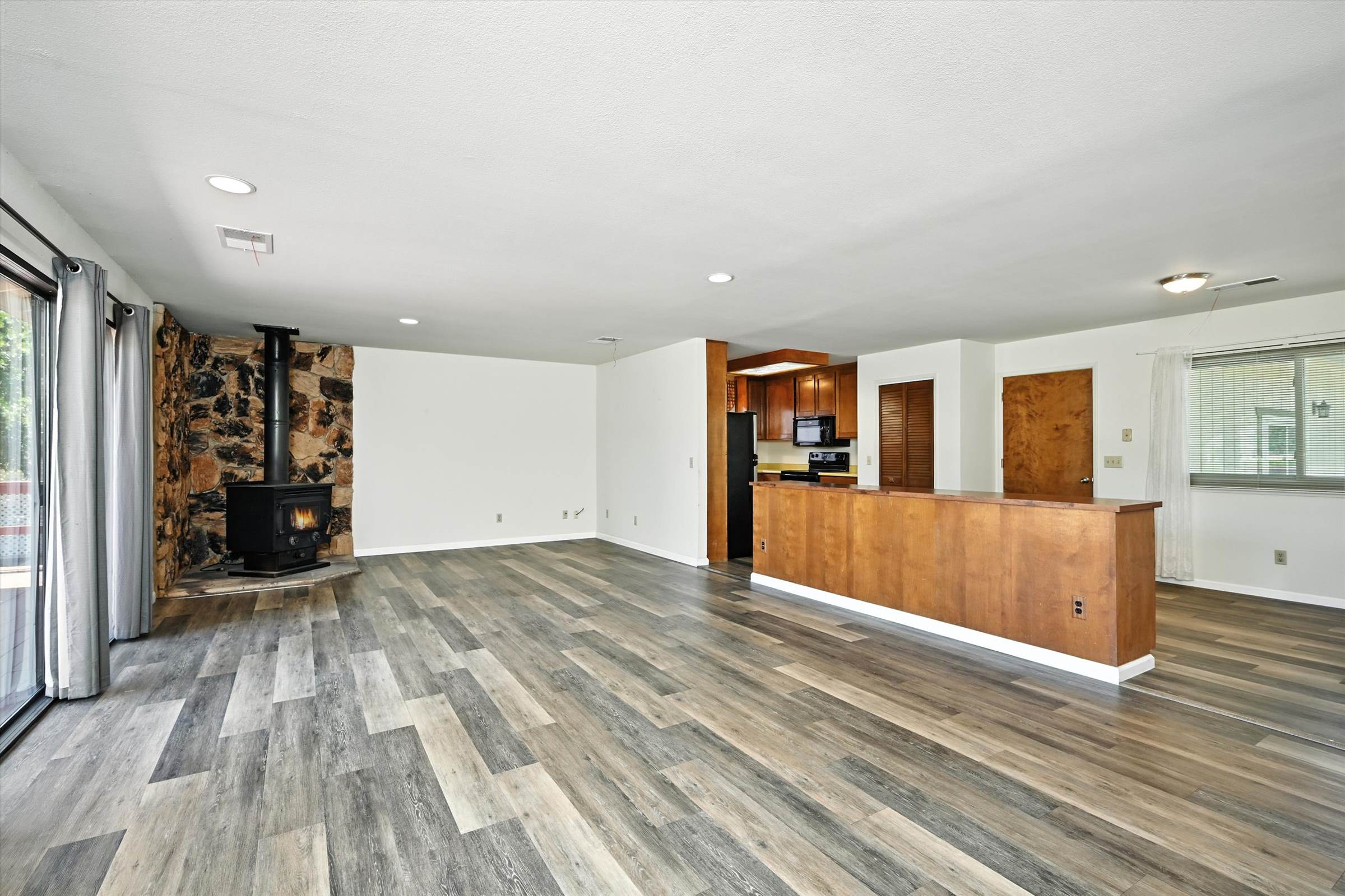 18578 Spyglass Rd, Hidden Valley Lake, CA 95467