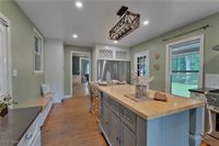 725 North Main Street, Poland, OH 44514