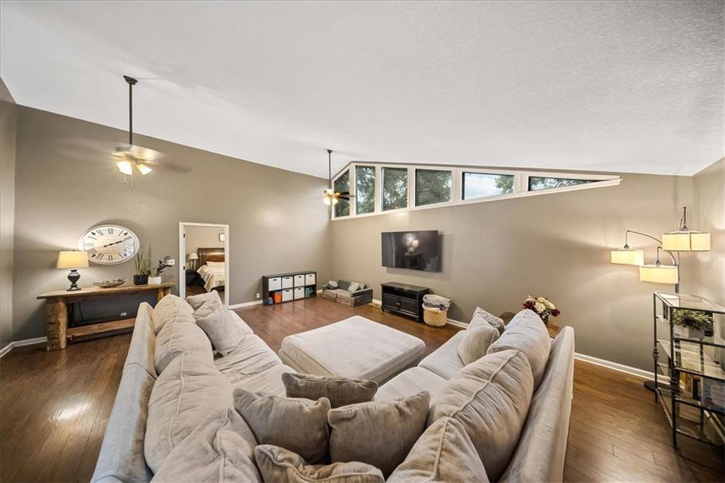 7314 West 75TH Street, Overland Park, KS 66204