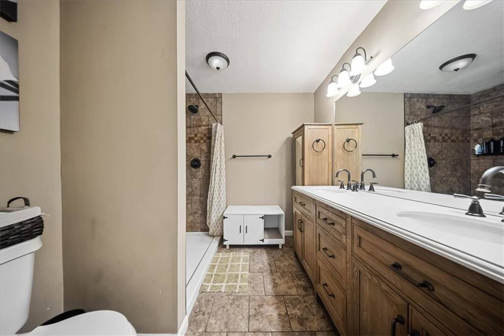 7314 West 75TH Street, Overland Park, KS 66204