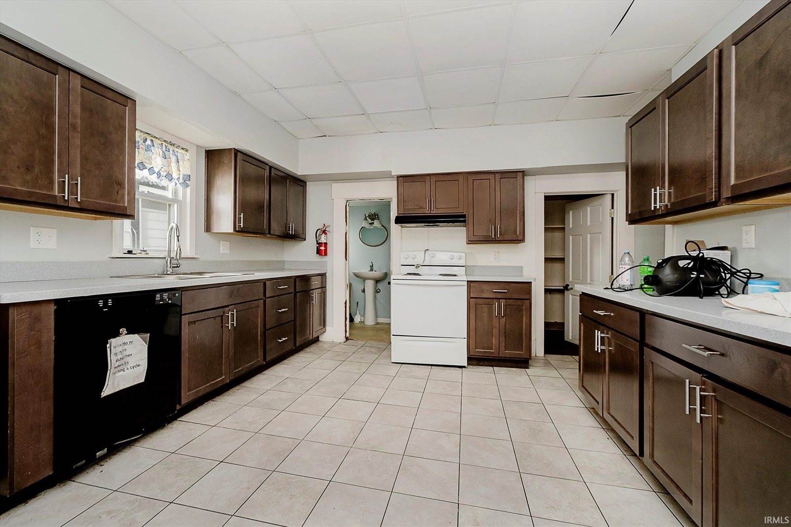 407 W Adams Street, Muncie, IN 47305