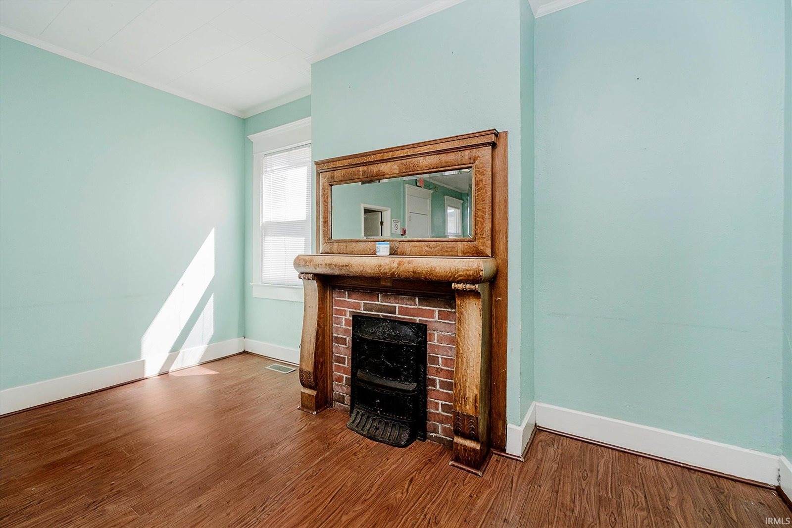 407 W Adams Street, Muncie, IN 47305