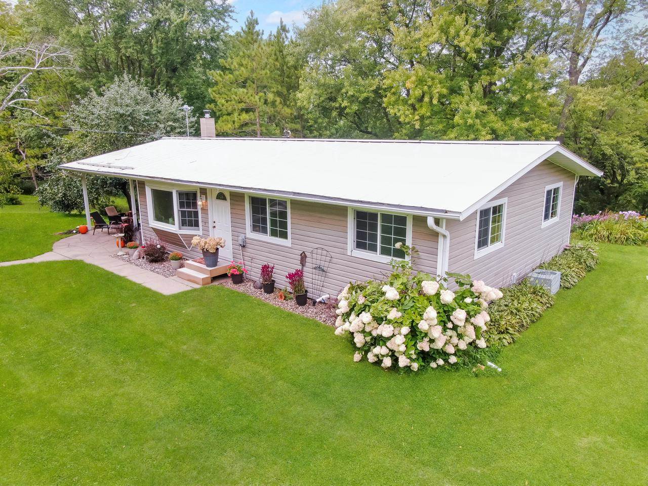 E6924 Nyhus ROAD, Westby, WI 54667