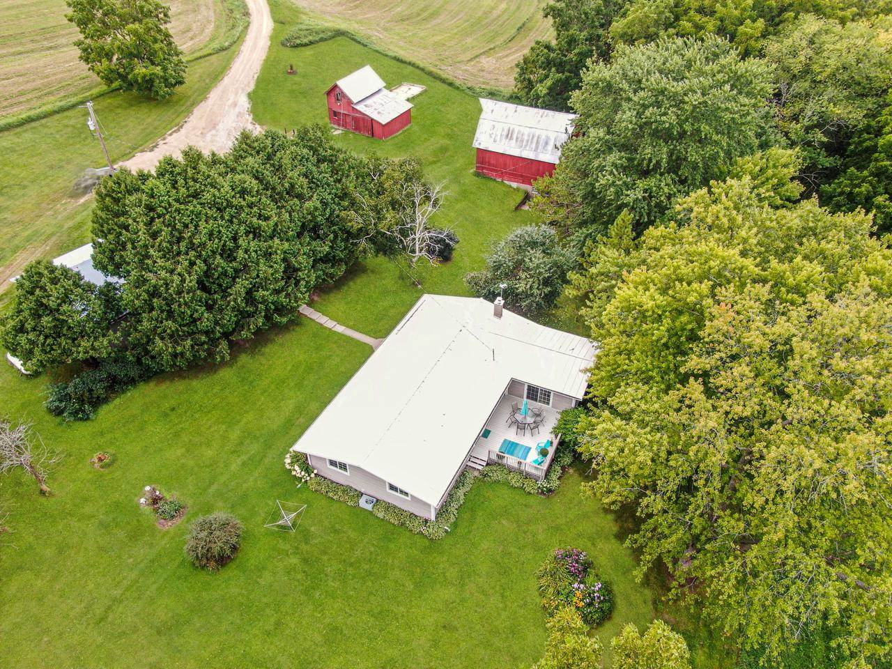 E6924 Nyhus ROAD, Westby, WI 54667