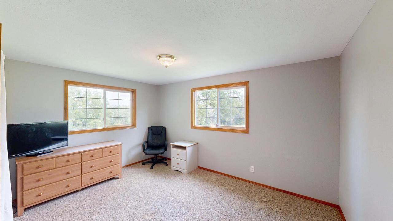 E6924 Nyhus ROAD, Westby, WI 54667