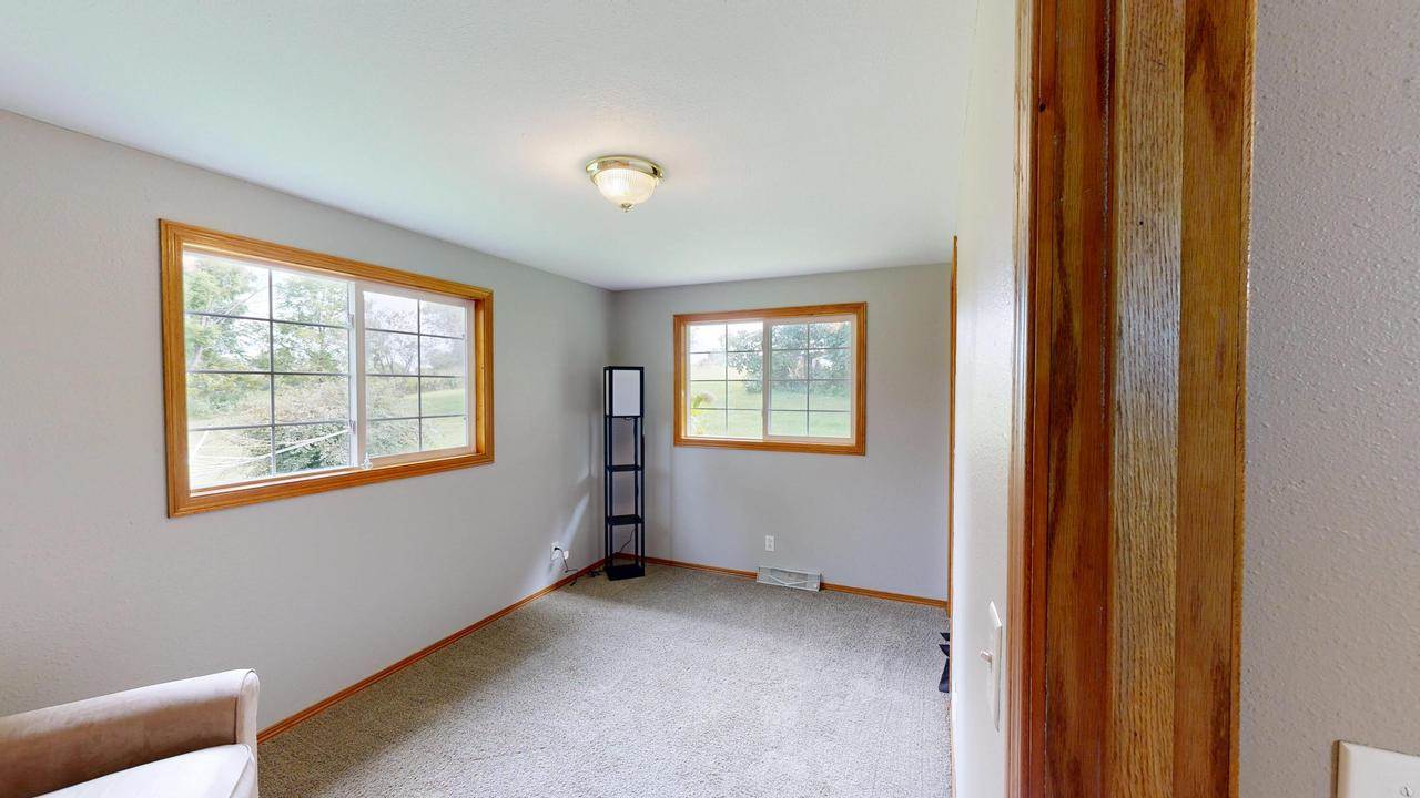 E6924 Nyhus ROAD, Westby, WI 54667