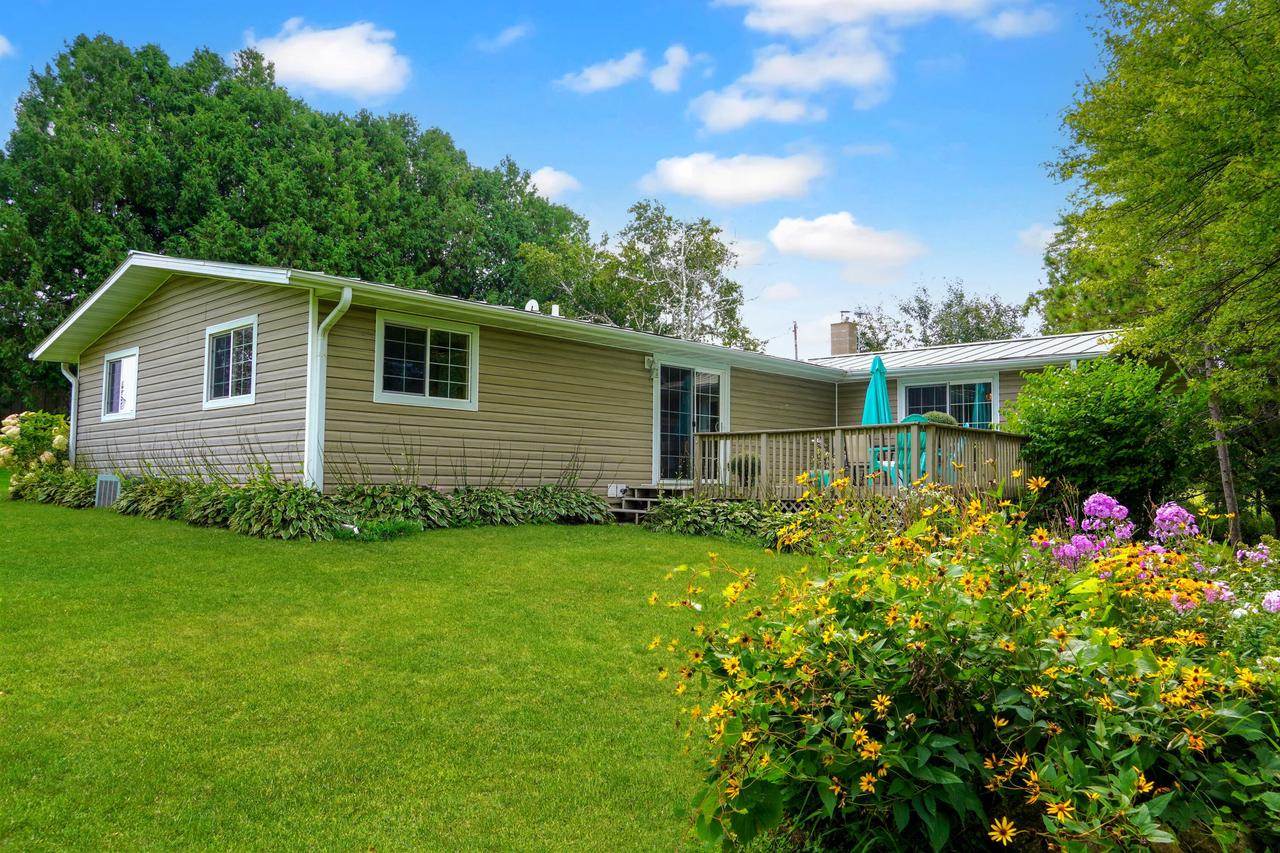 E6924 Nyhus ROAD, Westby, WI 54667